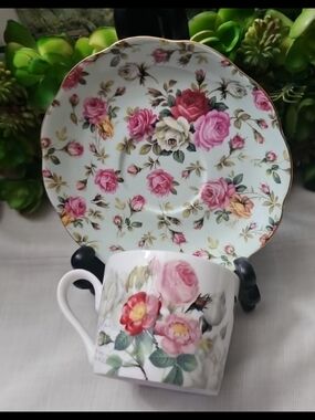 Pink Floral Porcelain Teacup and Saucer Set